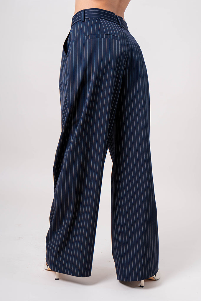 26 PANTALON VESTIR RAYAS 8783.