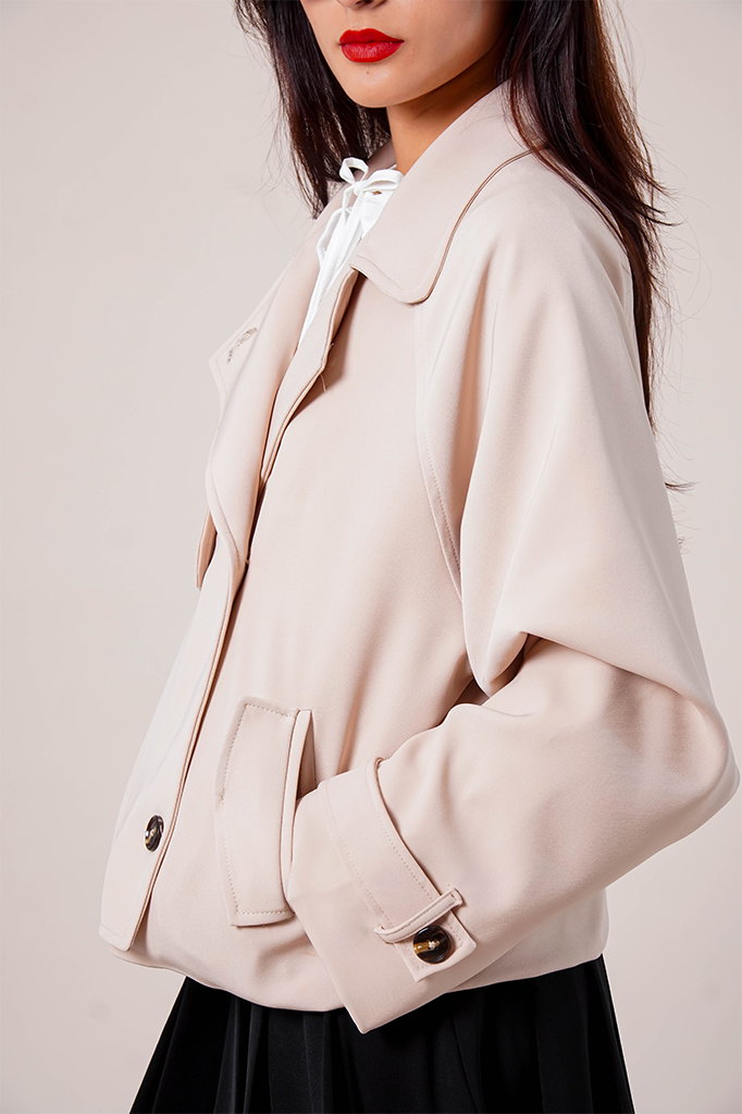 CHAQUETA TRENCH CORTA B-F 8369