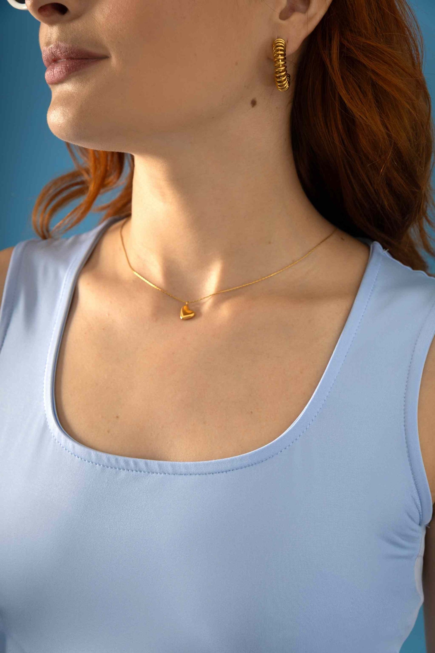 BH BODY ESCOTE CUADRADO 7667