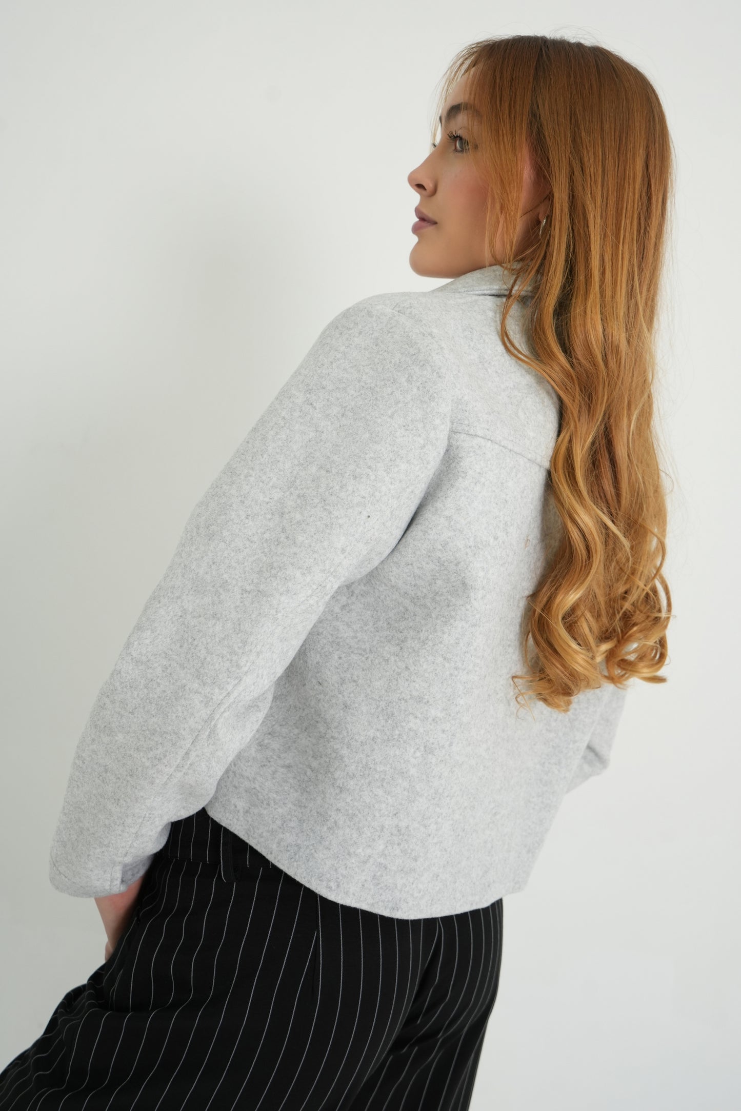 BH CHAQUETA CORTA SOFT 6840