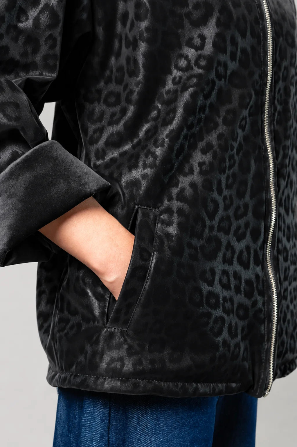 BH CHAQUETA OVERSIZE CREMALLERA 8209