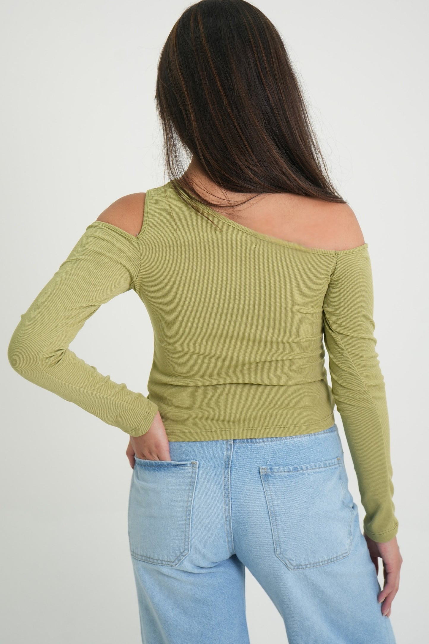 BH TOP ASIMETRICO CUT OUT 6584