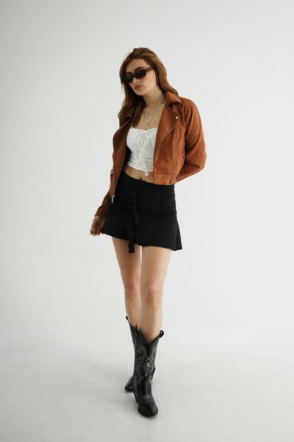 BH TOP LACE UP 6882