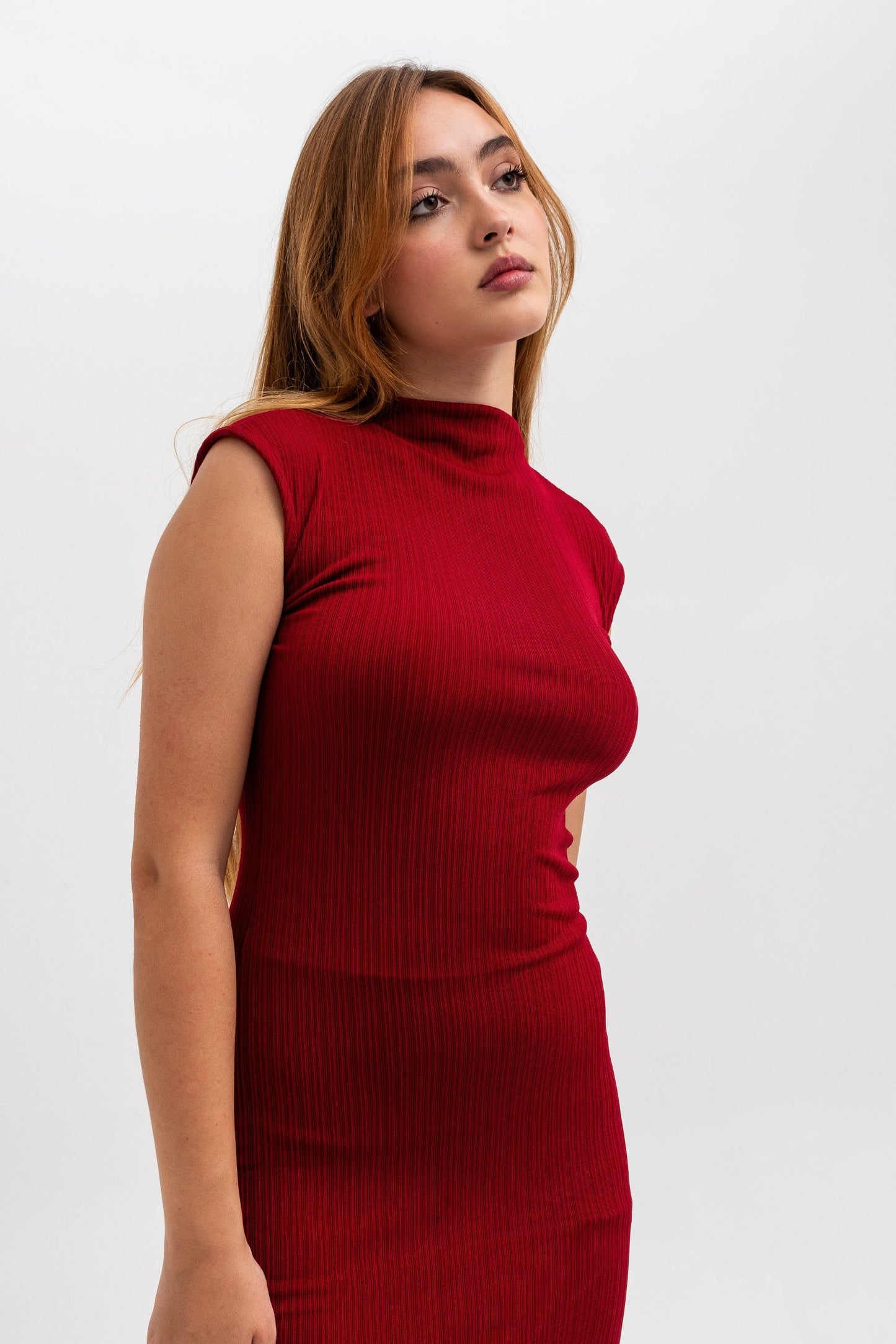 BH VESTIDO CUELLO ALTO SLIT FIT 8051