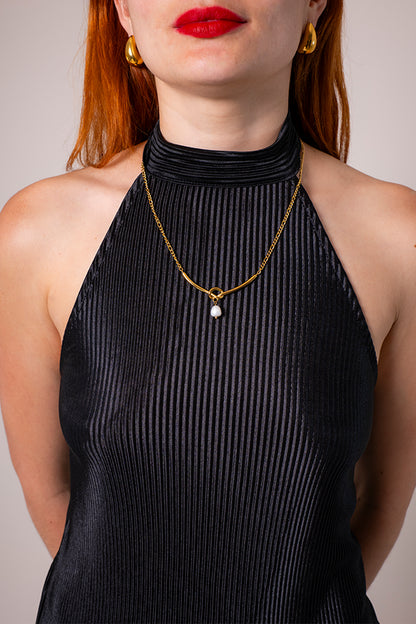 BH BLUSA HALTER PLISADA 8188