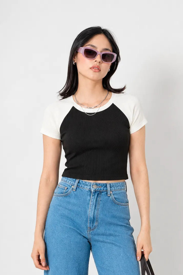 BH CAMISETA CROP RIB COMBINADA 6696
