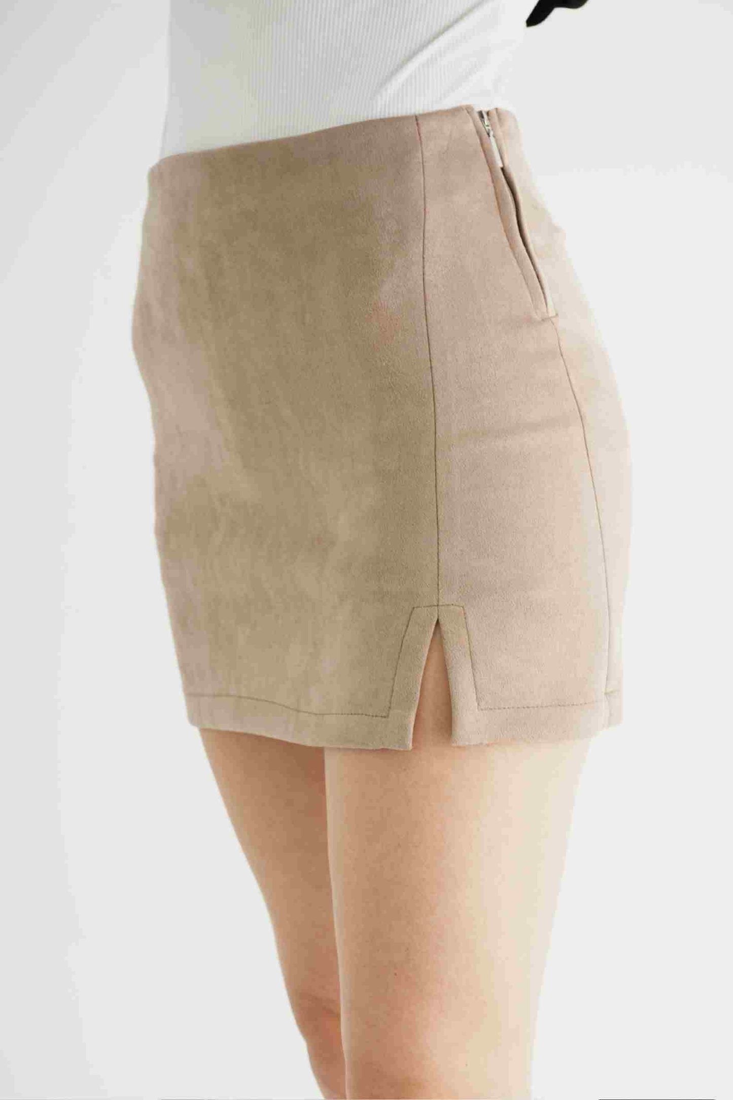 BH FALDA CORTA EFECTO GAMUZA 7474