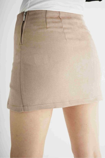 BH FALDA CORTA EFECTO GAMUZA 7474