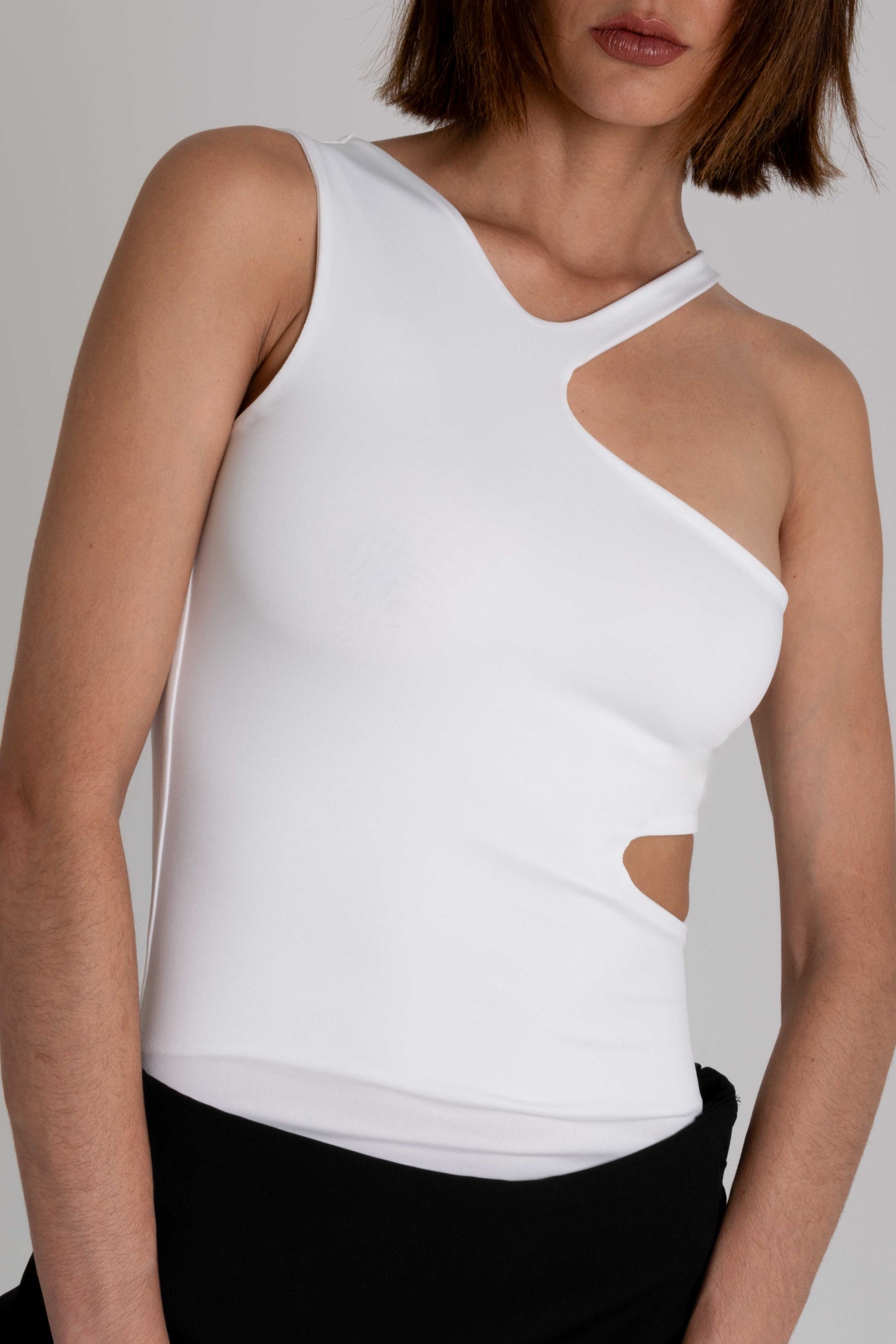 BODY ASIMETRICO AINOHA ONE
