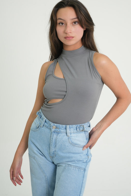 BODY CUELLO ALTO ASIMETRICO 6691