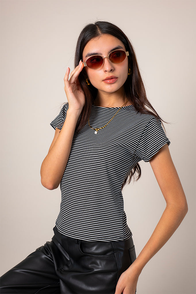 CAMISETA SLIM FIT RAYAS T-M 8495.