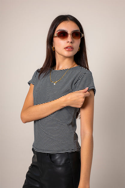 CAMISETA SLIM FIT RAYAS T-M 8495.