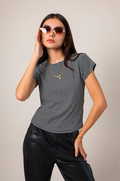 CAMISETA SLIM FIT RAYAS T-M 8495.