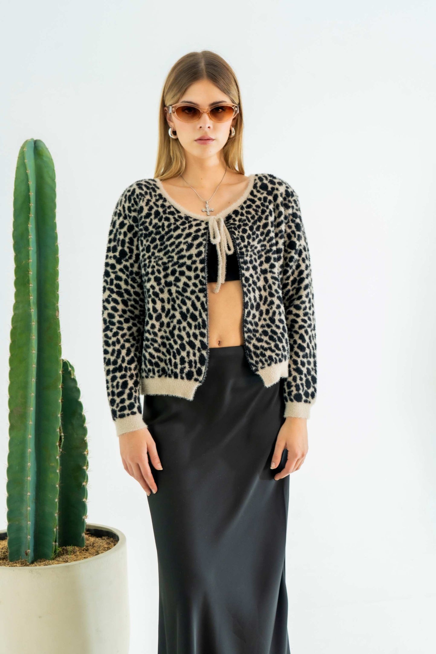 CARDIGAN TEJIDO TACTO SUAVE 6731 ONE