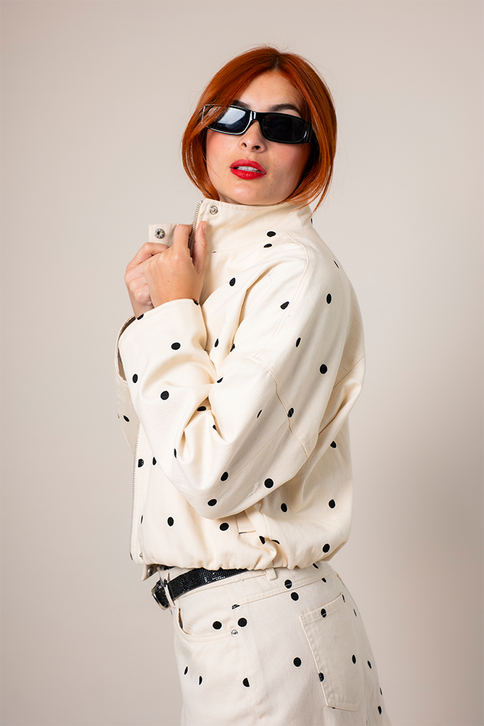 CHAQUETA CUELLO ALTO B-F 9106
