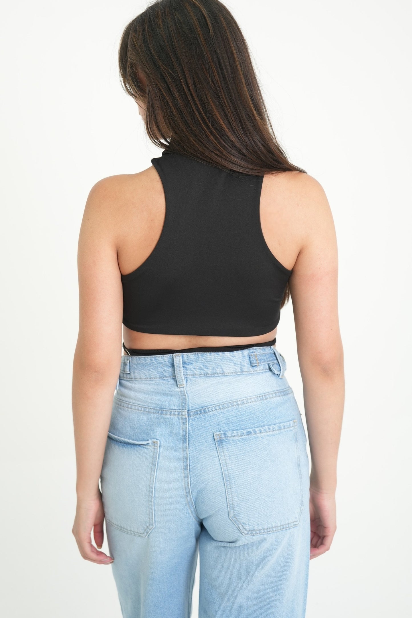 CROP TOP CUELLO ALTO KAROLA