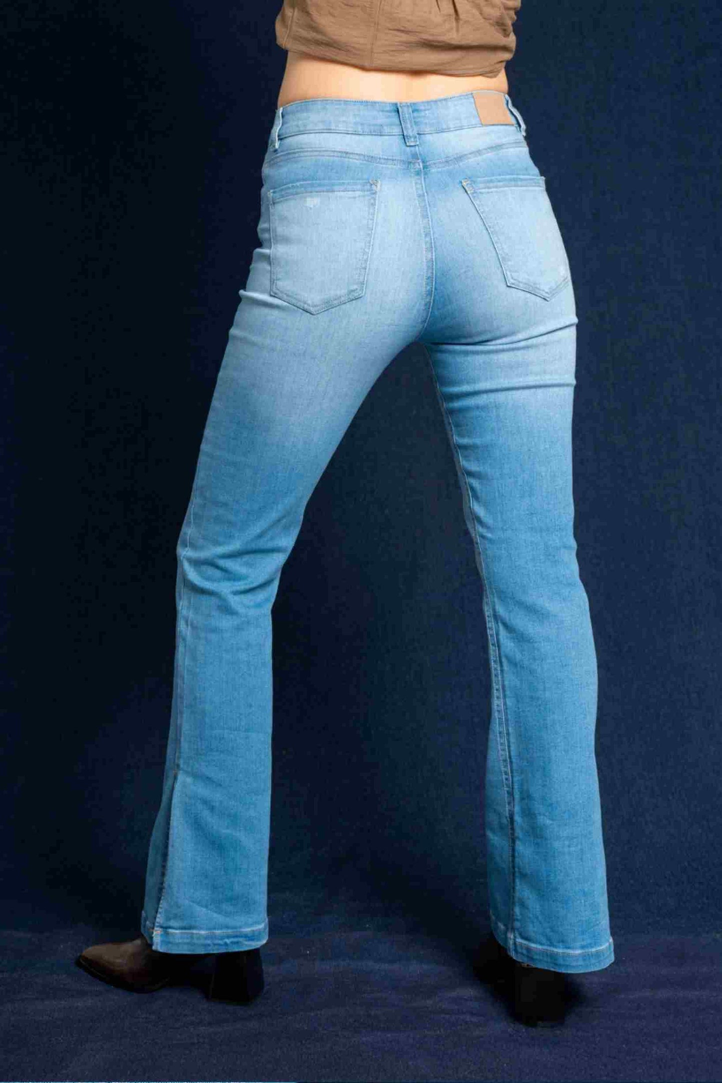 JEANS FLARE SLIT TESTI