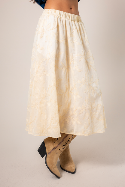 FALDA BORDADA B-C 8554.
