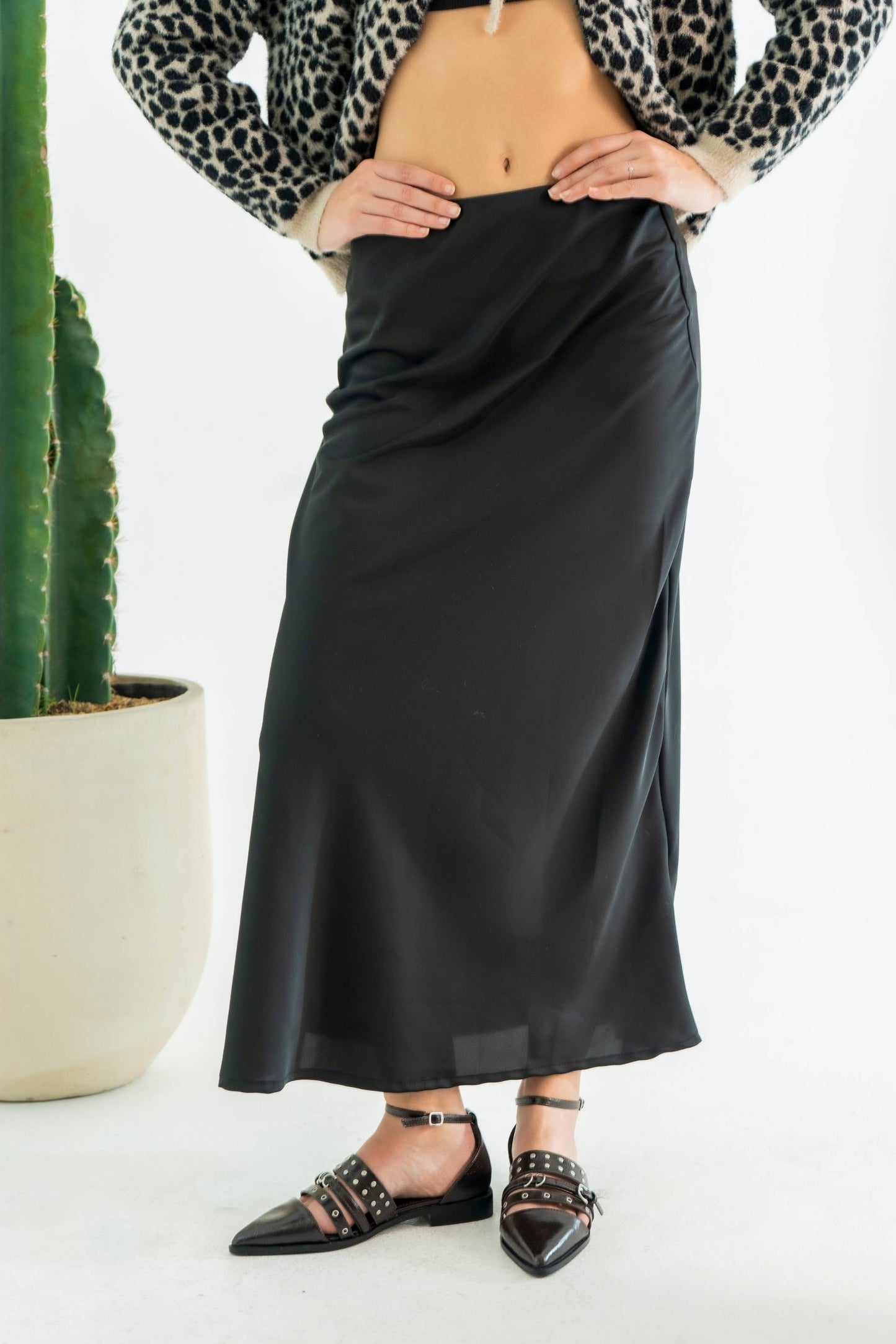 FALDA MIDI FLUIDA 6606