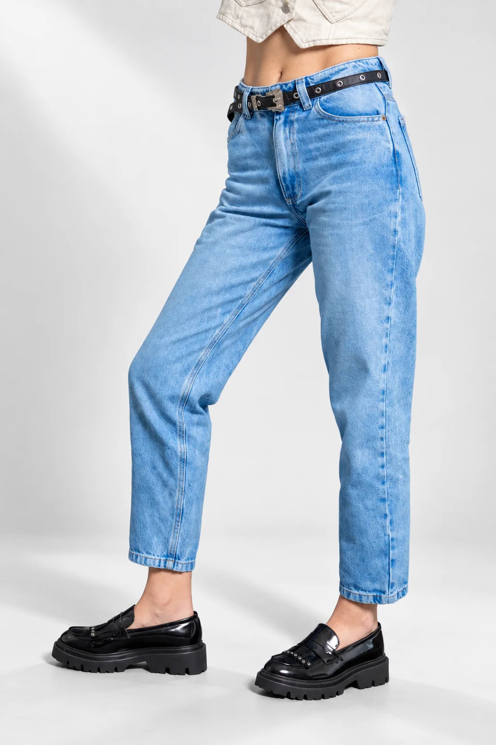 JEANS MOM FIT E-M 8339