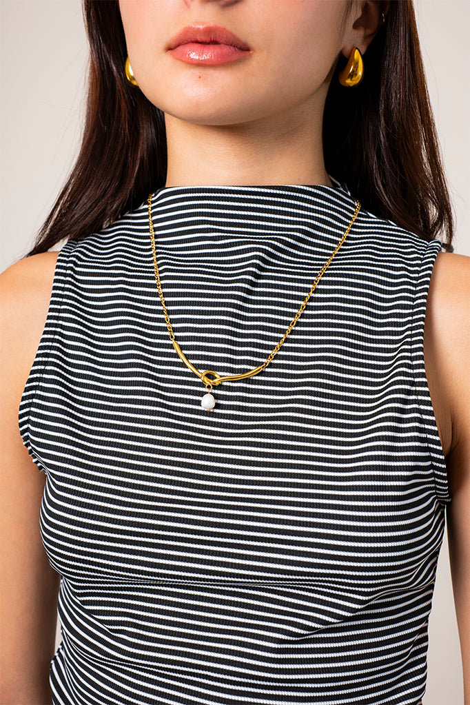 TOP CUELLO ALTO RAYAS B-C 8500
