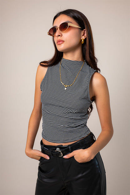 TOP CUELLO ALTO RAYAS B-C 8500