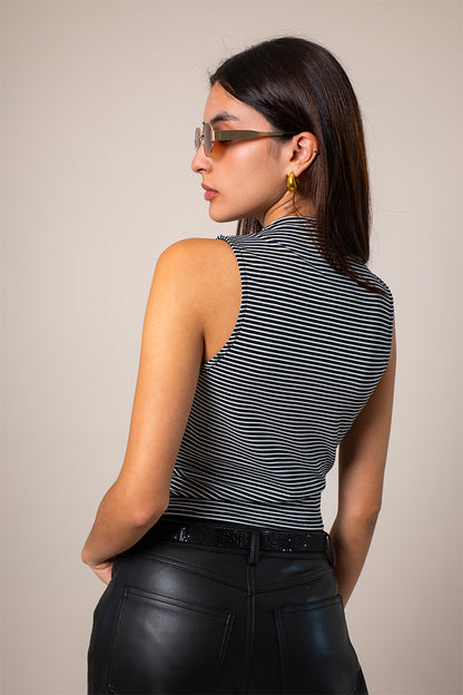 TOP CUELLO ALTO RAYAS B-C 8500