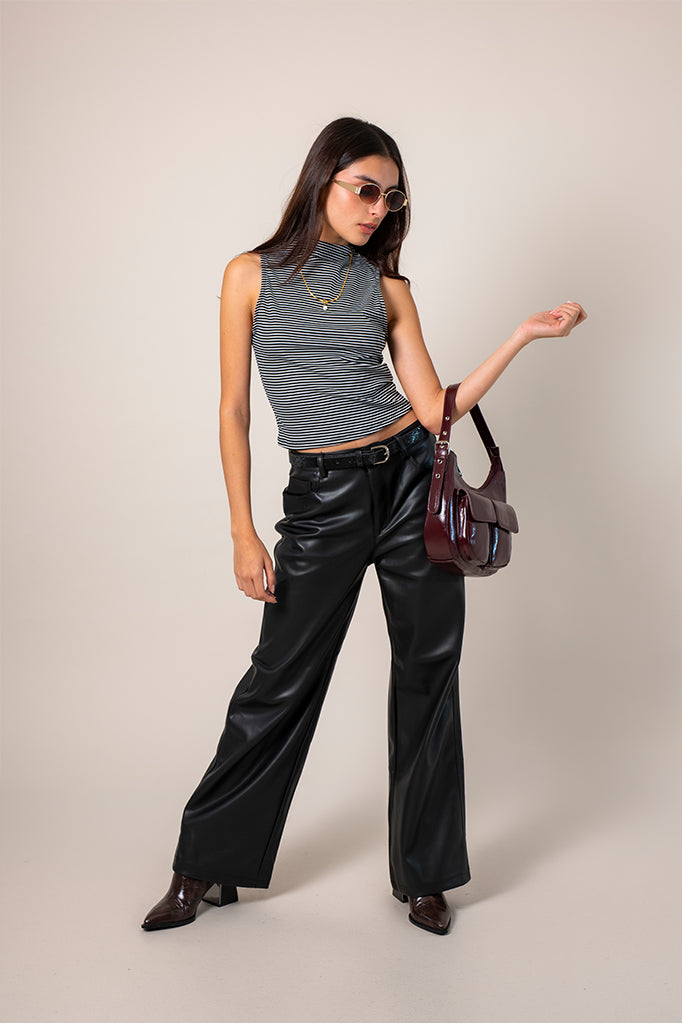 TOP CUELLO ALTO RAYAS B-C 8500