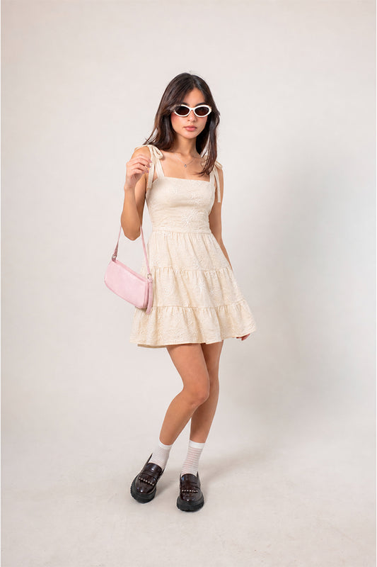 VESTIDO CORTO BORDADO G-C 9143.