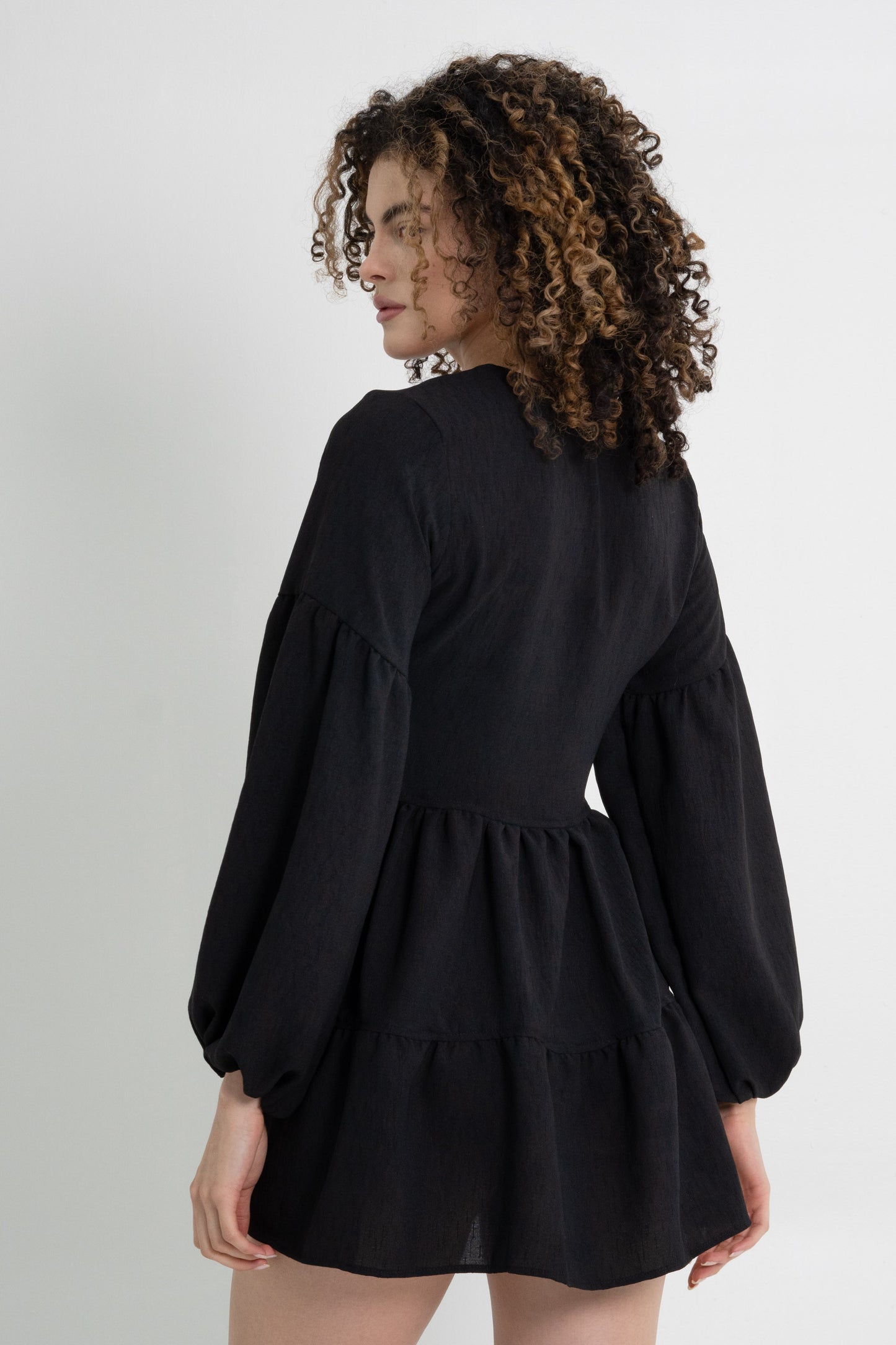 VESTIDO FLUIDO CORTO LAZOS ROMANA